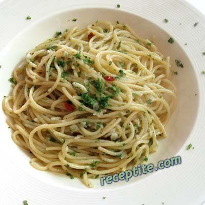 Снимки към Спагети альолио (Aglio e olio)