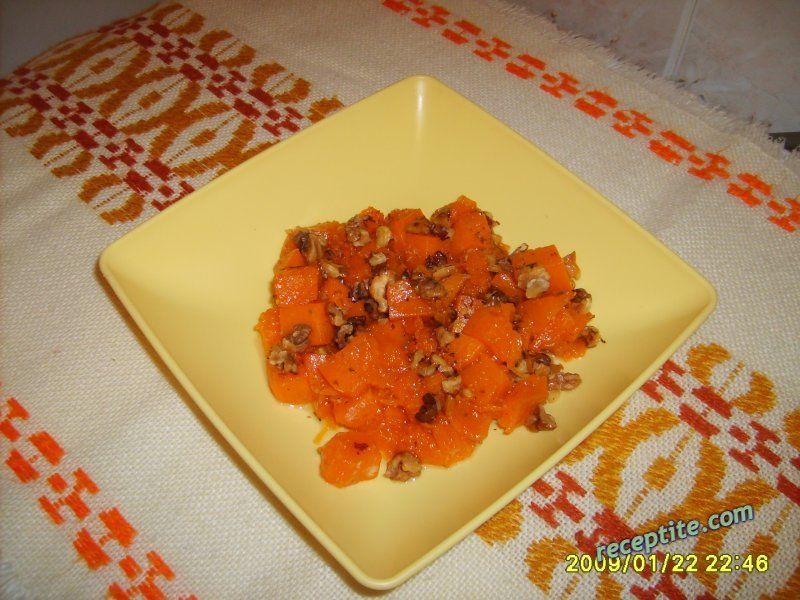 Снимки към Карамелени тиквени кубчета