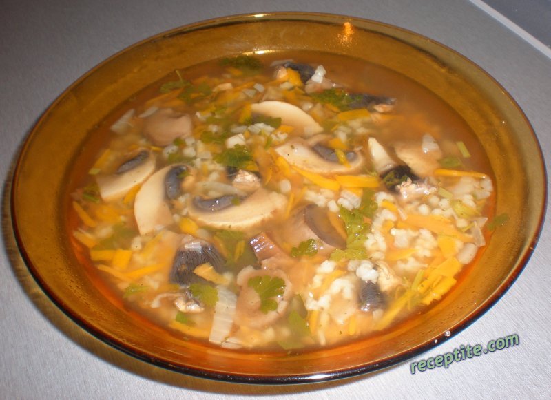 Снимки към Пикантна гъбена супа