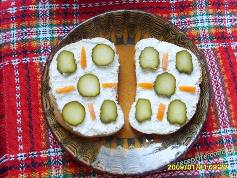 Снимки към Сандвич със сирене