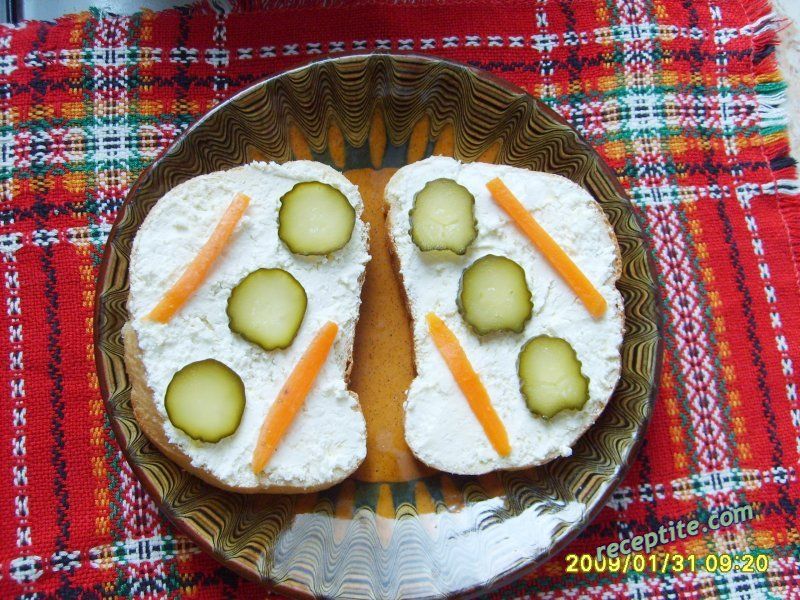 Снимки към Сандвич със сирене
