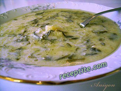Снимки към Спаначена супа със сирене и грис