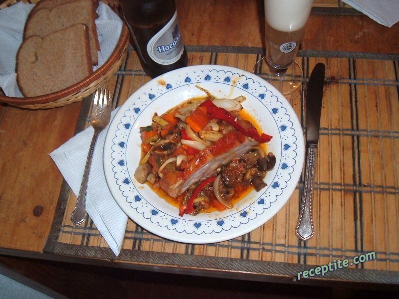 Снимки към Шпиковани свински гърди