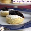 снимка 3 към рецепта Английски топли хлебчета Скоунс (Scones)