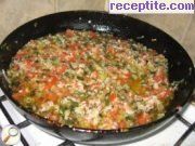 снимка 2 към рецепта Тиквички с лук и домати на фурна