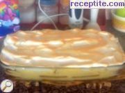 снимка 1 към рецепта Торта с бисквити и ванилов крем