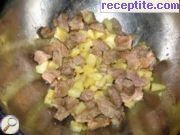 снимка 3 към рецепта Свинско в ананас