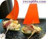 снимка 1 към рецепта Лодчици от авокадо с морски дарове