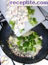 снимка 2 към рецепта Пиле с маслини и зелени чушки