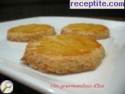 снимка 1 към рецепта Златни бисквитки с кокос