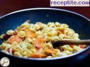 снимка 2 към рецепта Охлювчета със зеленчуци и пикантен сос