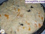 снимка 2 към рецепта Козунак с праскови и сушени сливи