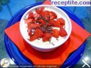 снимка 1 към рецепта Десерт от ягоди и бишкоти