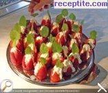 снимка 2 към рецепта Пълнени ягоди