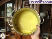 снимка 1 към рецепта Ягодова торта с ванилово-сметанов крем