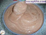 снимка 3 към рецепта Шоколадов сладкиш с чийз-крем и желирани ябълки