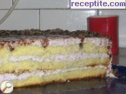 снимка 3 към рецепта Торта с боровинки и кисело мляко