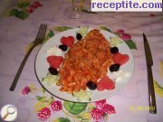 Кюфтета с доматен сос и фарфалини