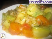 снимка 1 към рецепта Тиквички с моркови и ориз в сос