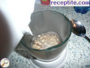 снимка 1 към рецепта Каша с бисквити, овесени ядки и сухо мляко