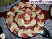Салата от домати с варени яйца