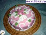 снимка 9 към рецепта Бисквитена торта с крем Бавария