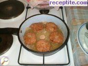 снимка 3 към рецепта Пържени кюфтета с пилешки бульон
