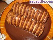 снимка 3 към рецепта Бисквитен десерт с шоколадов сос