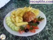 снимка 1 към рецепта Юнашки кюфтета с картофи на фурна