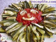 снимка 4 към рецепта Пържени тиквички в доматен сос