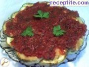 снимка 2 към рецепта Пържени тиквички в доматен сос