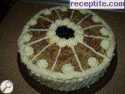 снимка 3 към рецепта Домашна торта с нишесте, орехи и шоколад