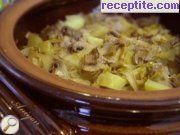 снимка 1 към рецепта Наденица с праз и гъби в гювеч