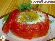 снимка 6 към рецепта Лесни пълнени домати със сирене и яйце