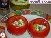 снимка 4 към рецепта Лесни пълнени домати със сирене и яйце
