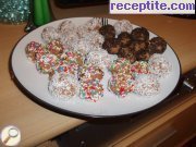 снимка 5 към рецепта Бисквитени топченца