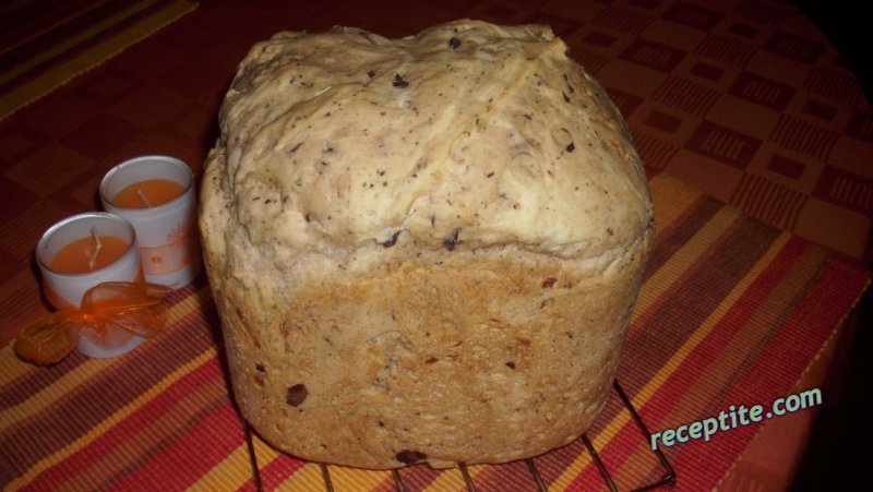 Снимки към Доматен хляб в хлебопекарна