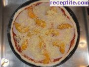 снимка 3 към рецепта Пица *Сладка страст*