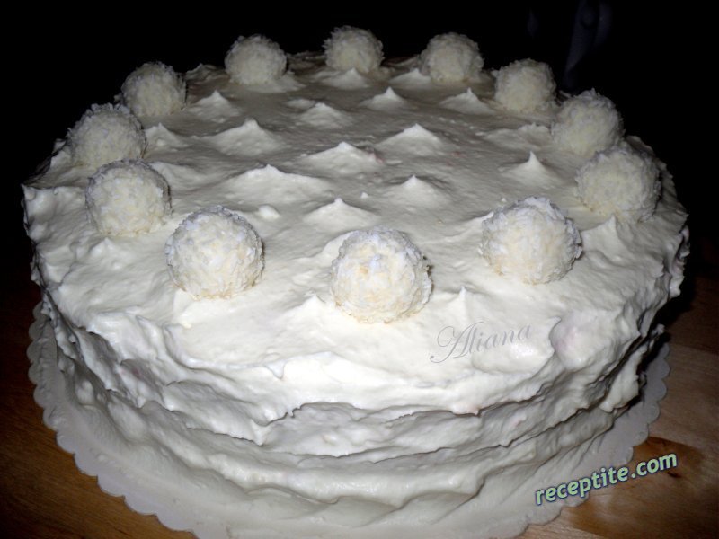 Снимки към Семпла торта с малини и сметана