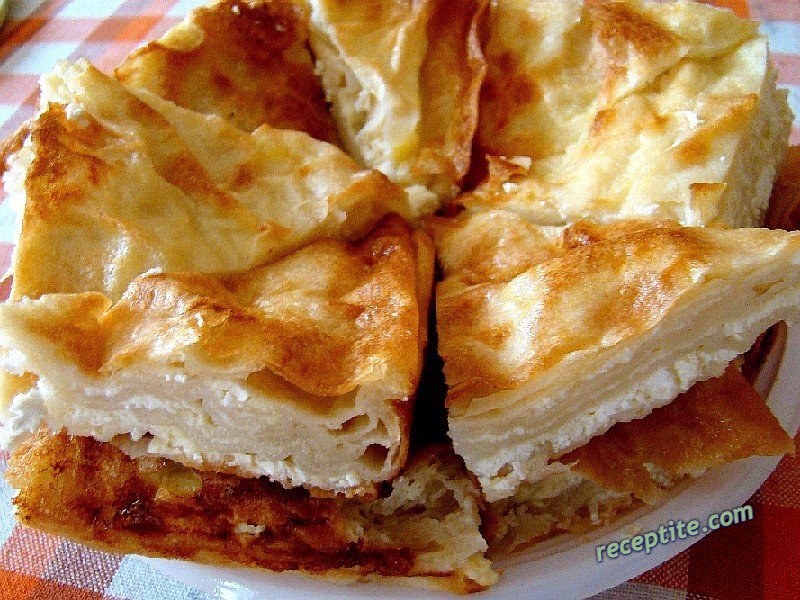 Снимки към Наложена баница с готови кори