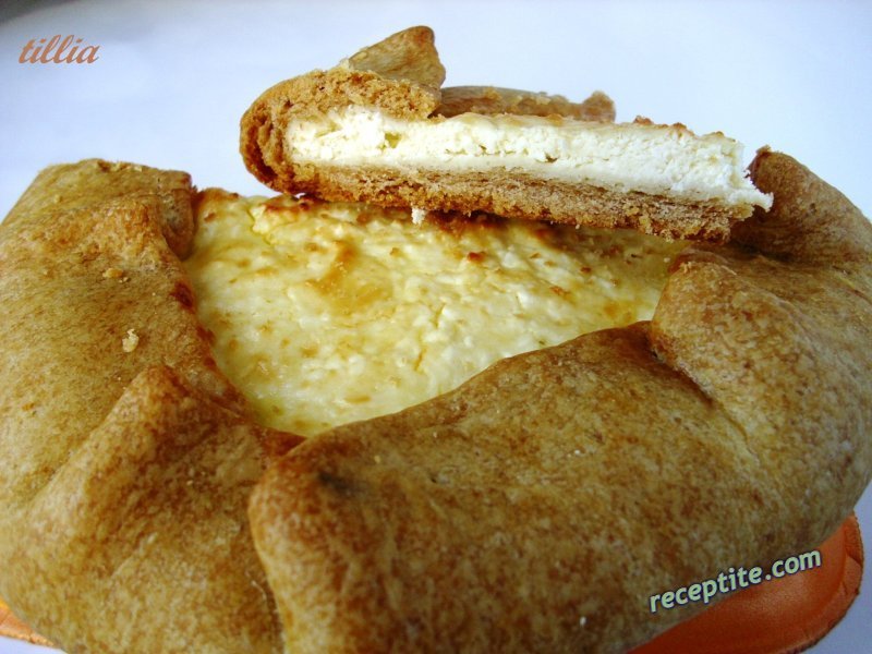 Снимки към Сладкиш или солен пай с постно бисквитено тесто