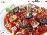 снимка 1 към рецепта Салата от печени чушки и домати