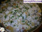 снимка 7 към рецепта Ястие с тиквички, картофи и гъби на фурна