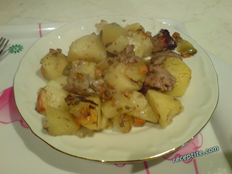 Снимки към Пилешки дробчета с картофи на фурна