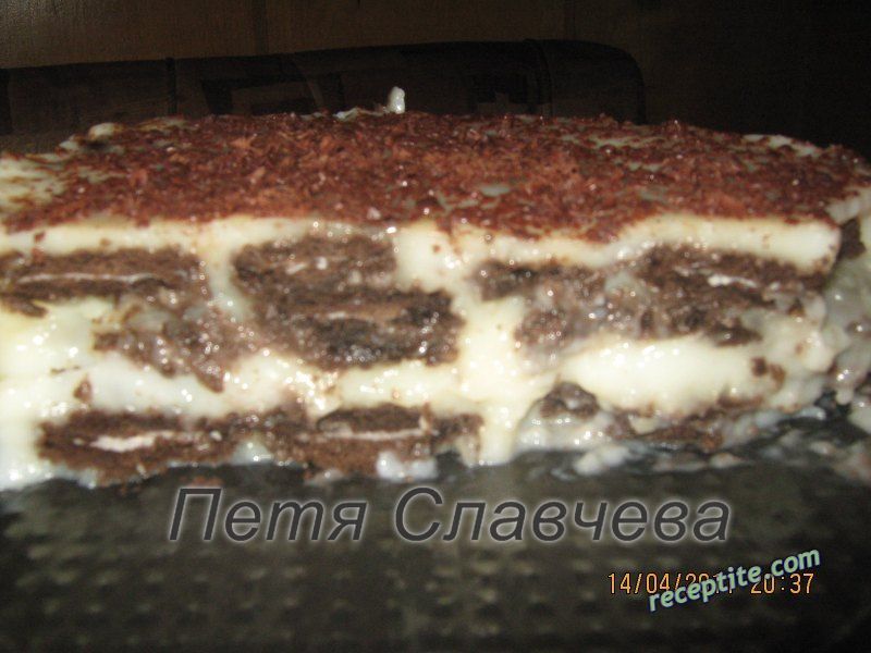Снимки към Бисквитена торта Фавори
