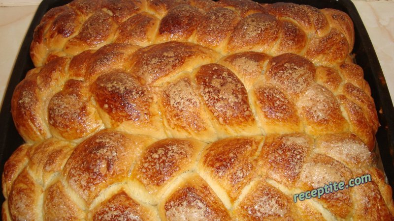 Снимки към Козунак и козуначни кифлички