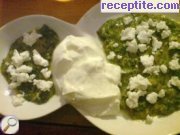 снимка 3 към рецепта Копривена каша със сирене