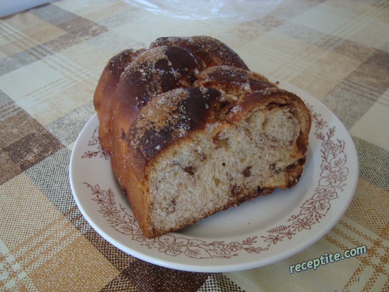 Снимки към Козунак на конци