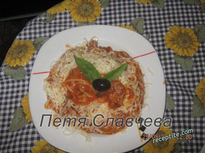 Снимки към Спагети с кайма и маслини