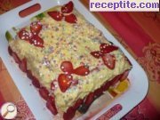снимка 33 към рецепта Ягодова торта с ванилово-сметанов крем